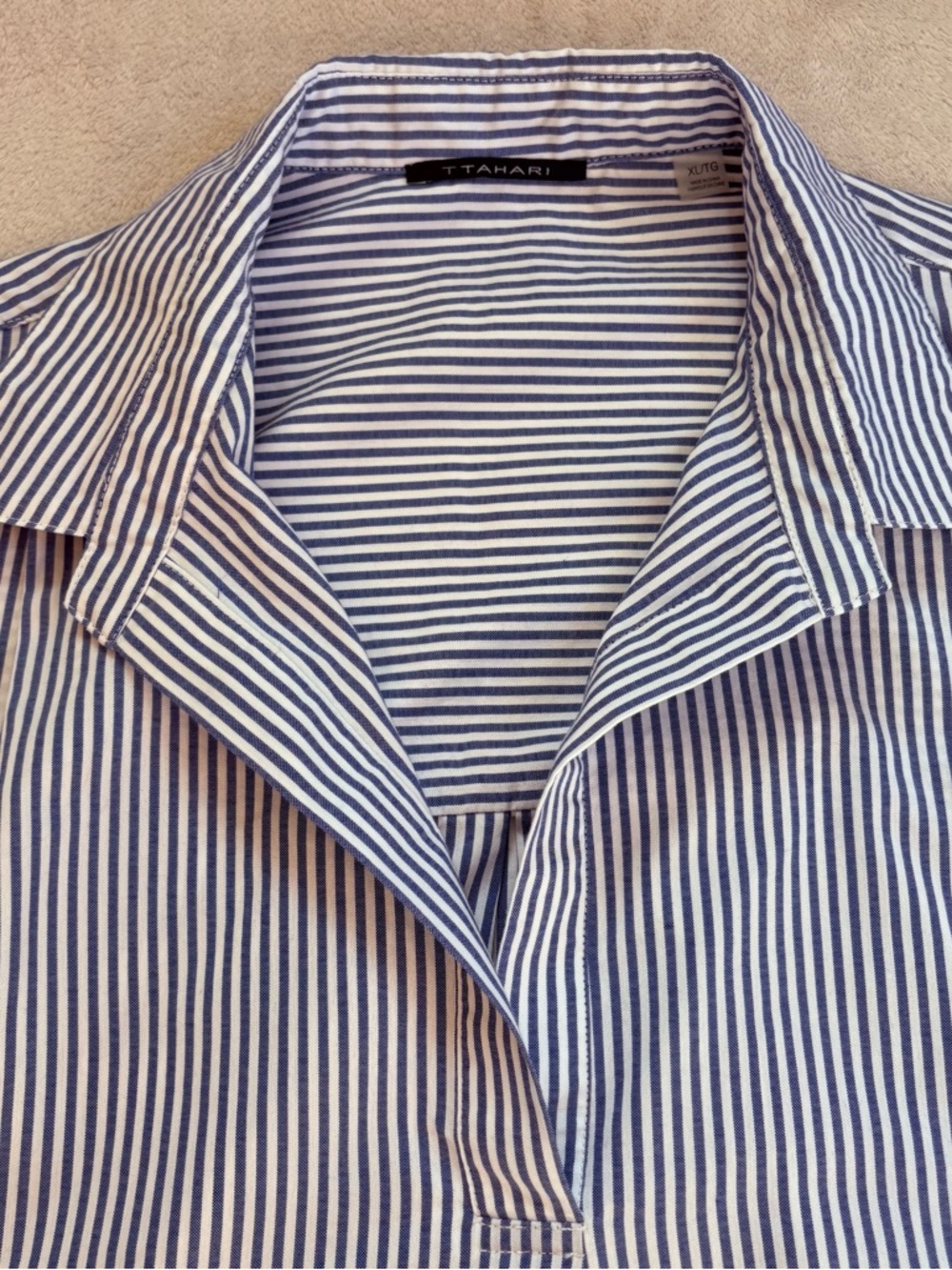 T Tahari Blue and White Striped Henley Pop Over Blouse Sz XL - Picture 4 of 10